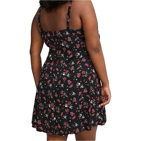 TORRID Skulls, Flowers, Hearts "Pixxy Tattoo Icons" Mini Slip Dress NWT  Size 3X - Picture 3 of 9